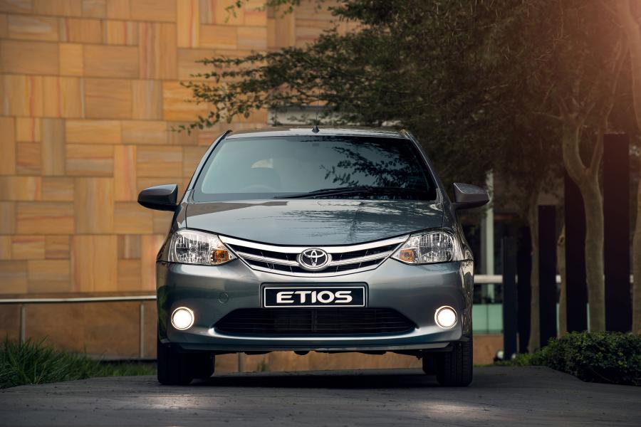  Toyota Etios Hatchback 2015 года  (ZA) (фото 16 из 16)